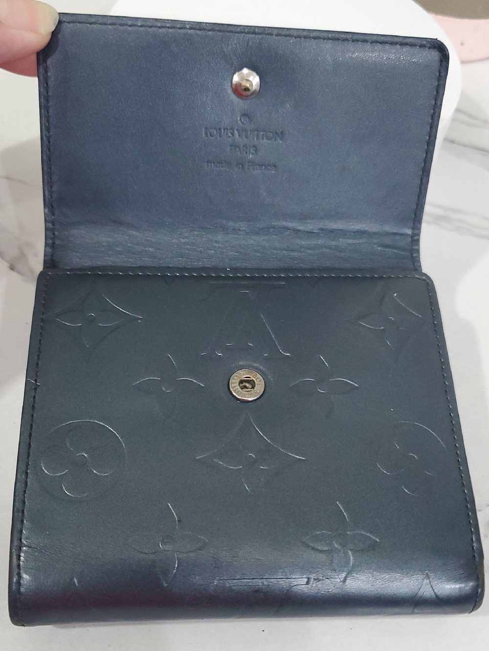 🇨🇵Louis Vuitton Charcoal Gray Matte Monogram Vernis Elise Trifold Wallet - Picture 6 of 16